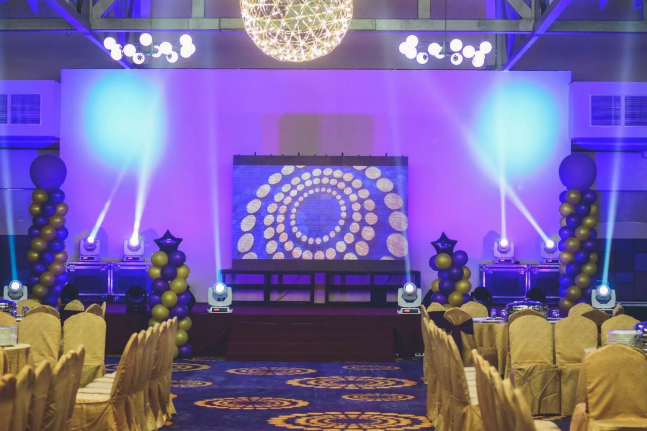 Aman Hills Hotel Kampong Timbunan Экстерьер фото