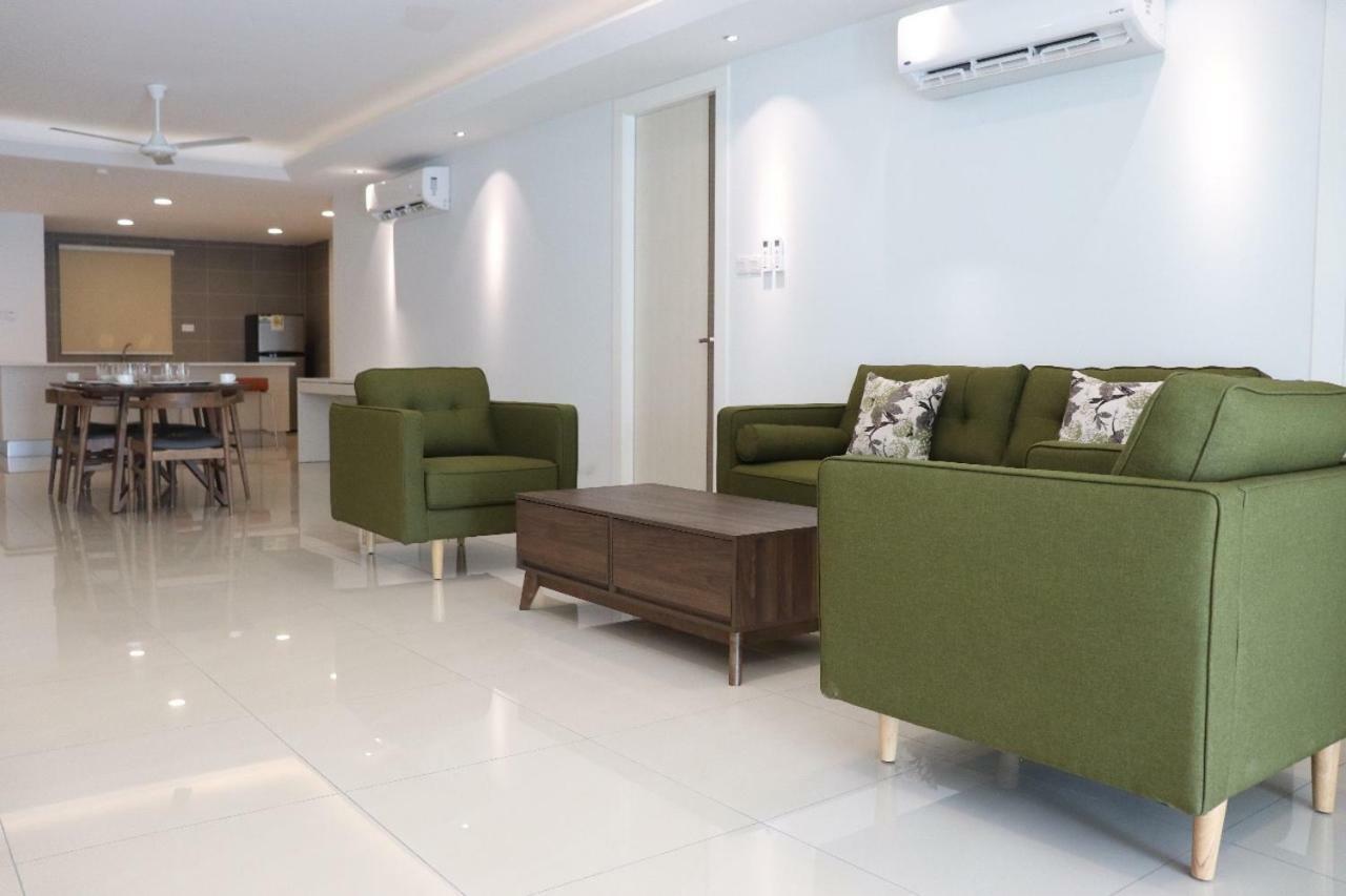 Aman Hills Hotel Kampong Timbunan Экстерьер фото
