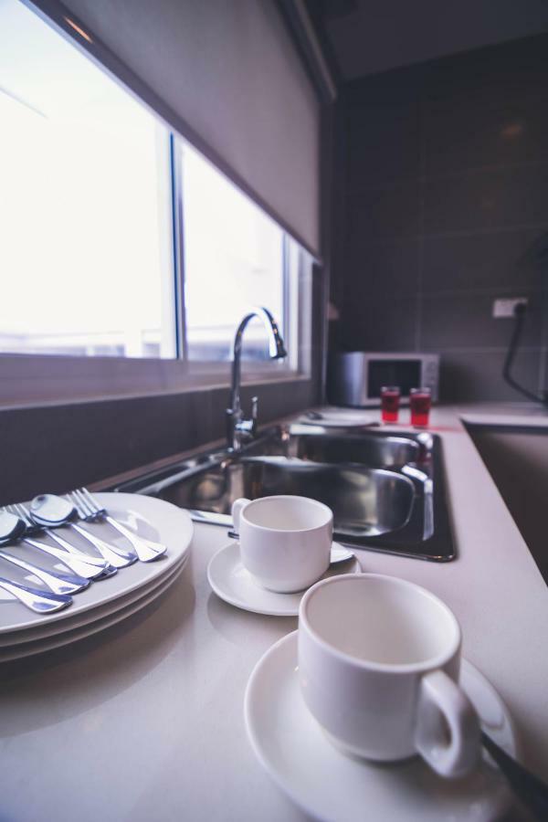 Aman Hills Hotel Kampong Timbunan Экстерьер фото