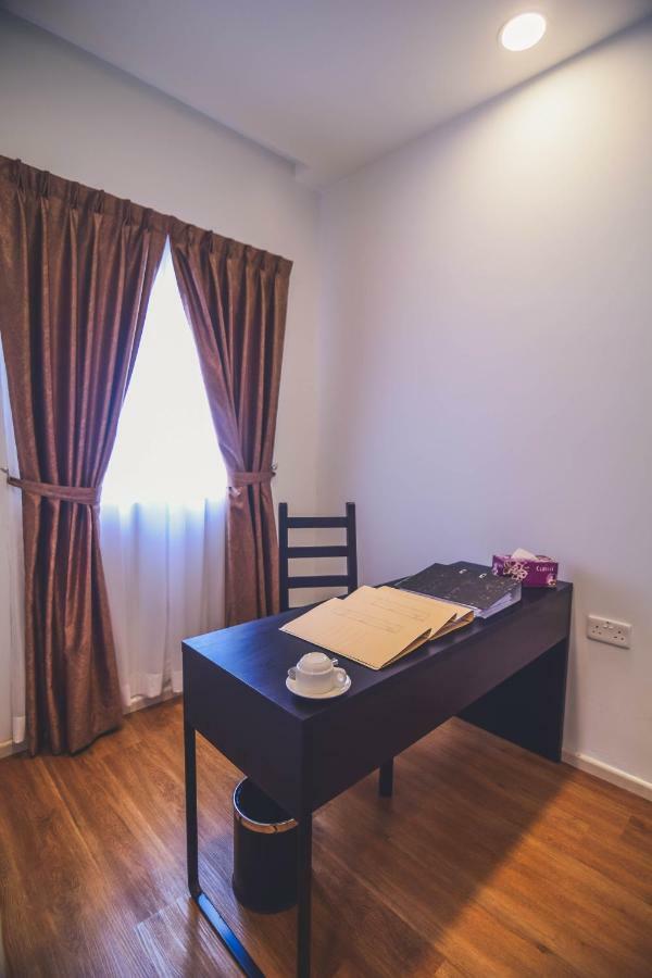 Aman Hills Hotel Kampong Timbunan Экстерьер фото